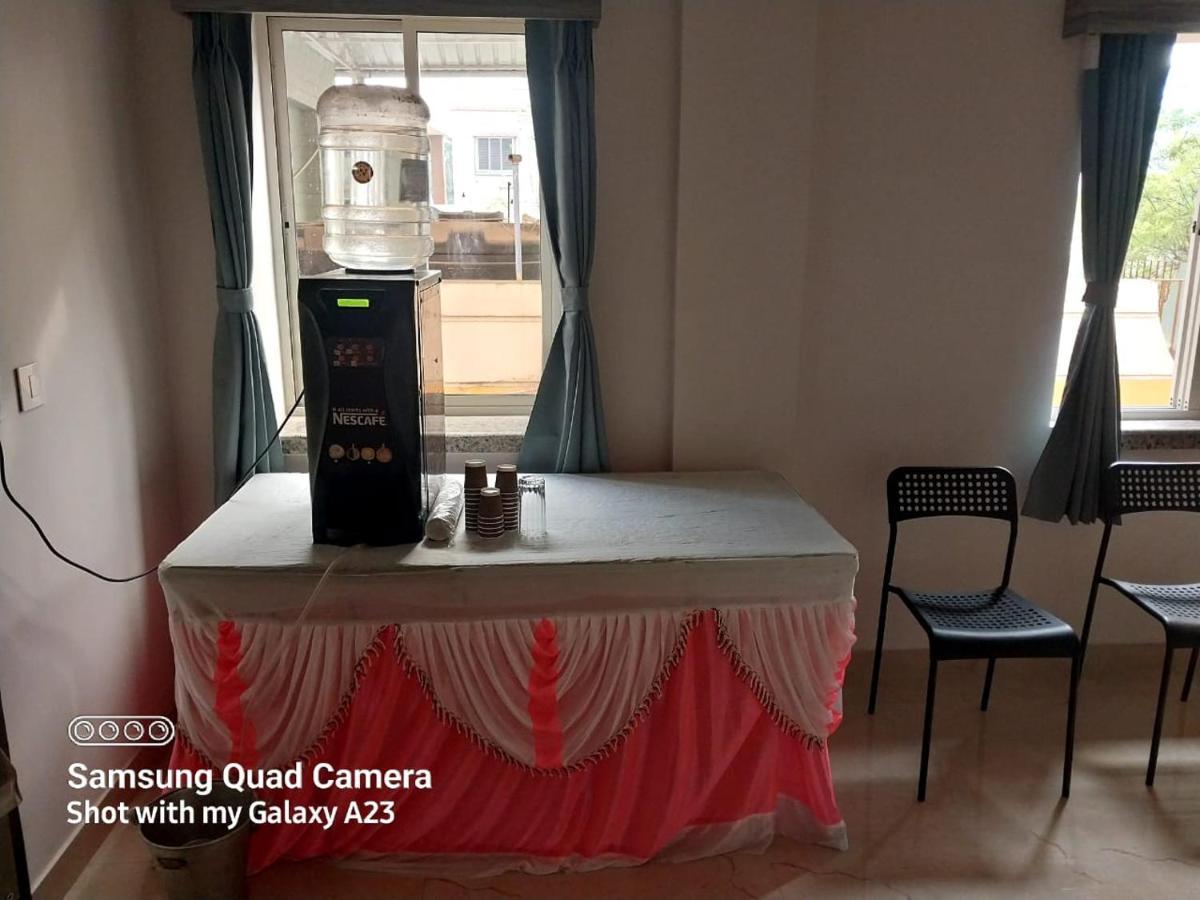 La Cresta Inn كولكاتا المظهر الخارجي الصورة